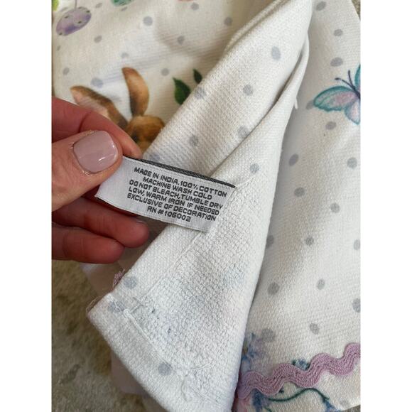 Shabby Chic Set Of 2 Easter Spring Floral Kitchen Towels Bunnies Eggs Cotton NWT - Picture 3 of 4